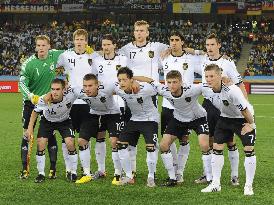 Germany beat Australia 4-0 in World Cup Group D match