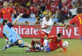 Switzerland win stunning victory to Spain