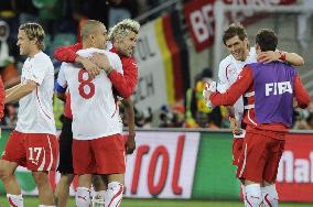 Switzerland in stunning victory over Spain
