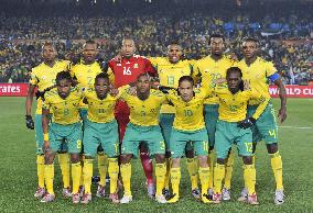 Uruguay beat S. Africa 3-0