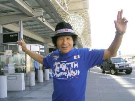 Comedian Hazama ready to restart global run-and-sail trip
