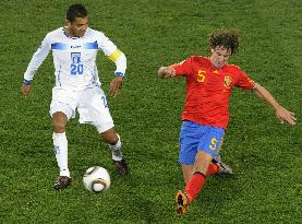 Spain beat Honduras 2-0 in World Cup Group H match