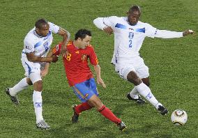 Spain beat Honduras 2-0 in World Cup Group H match