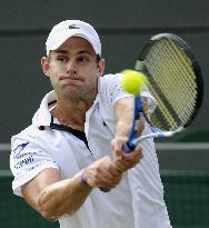 Roddick beats Kohlschreiber in 3rd round of Wimbledon tennis
