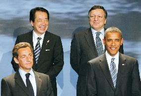 G-8 leaders pledge $5 billion to reduce maternal mortality