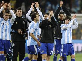 Argentina beat Mexico 3-1 to face Germany in quarters