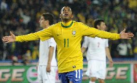 Brazil beat Chile in World Cup 2nd round