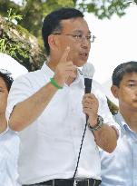 Tanigaki campaigning for upper house election