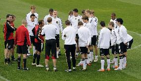 Uruguay, Germany prepare for World Cup third-place match