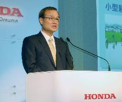 Honda to sell plug-in hybrids, electric cars in 2012
