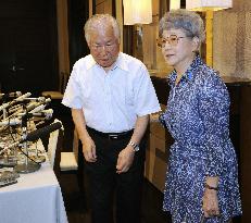 Abductee Yokota's parents meet ex-N. Korea spy