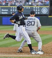 Ichiro plays against Boston