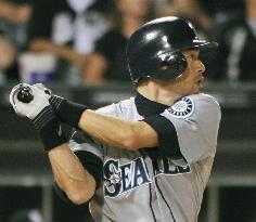 Mariners' Ichiro gets 3 doubles in a game