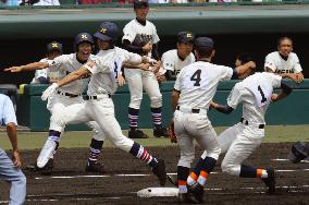 2nd day of high school baseball tournament in Koshien