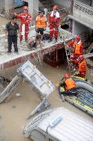 Deadly mudslides hit northwestern China