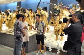 Chinese TV crew in Akita