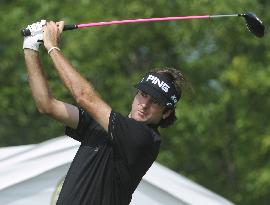 Watson shares lead at PGA Championship