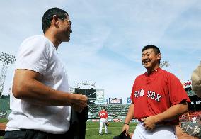 Ex-Pirate Kuwata, Red Sox's Matsuzaka at Fenway Park