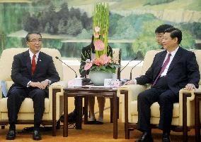 Chinese Vice President Xi meets with Nagasaki gov.