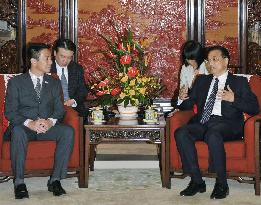 Transport minister Maehara meets Chinese Vice Premier Li