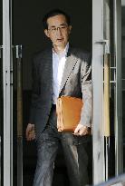 BOJ's Shirakawa heads for extraordinary meeting