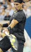 Nadal advances to 2nd round of U.S. Open tennis