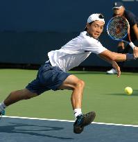 Japan's Nishikori advances to 3rd round in U.S. Open tennis
