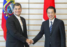 Ecuadorian Pres. Correa meets Kan