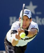Djokovic wins in 4th round of U.S. Open