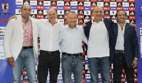 Coach Zaccheroni returns to Japan