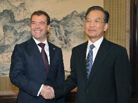 China, Russia vow to boost strategic partnership