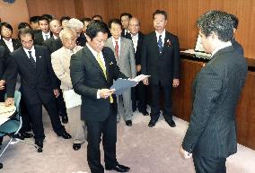 Ishigaki mayor urges gov't for enhanced security near Senkakus