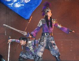 Japan, China stars perform Mulan