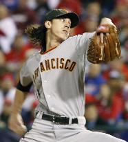 Giants' Lincecum pitches against Phillies