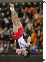 Uchimura wins 2nd straight gold at gymnastics worlds