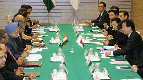 Kan, Singh officially endorse Japan-India FTA