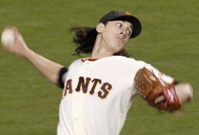 Giants take Game 1 of World Series