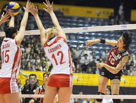 Japan beats Poland in women's volleyball