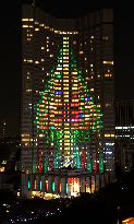 Tokyo already in Christmas mood