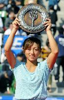 Doi wins women's singles title at national c'ships