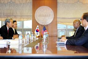 S. Korea, U.S. in talks for FTA