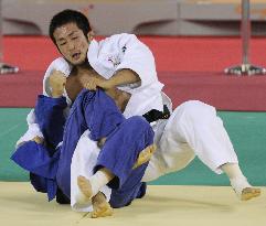 Akimoto wins judo gold at Asian Games