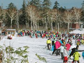 Skiing season begins in Sapporo