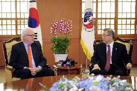 U.S. envoy in Seoul over N. Korea nuke program