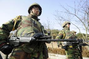 S. Korean soldiers on Yeonpyeong Island