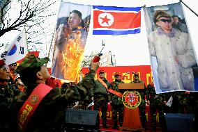 Ex-S. Korean marines protest N. Korea's shelling
