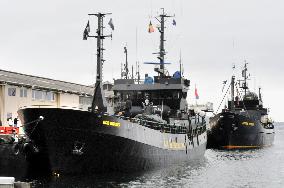 Anti-whaling vessels depart for Antarctica waters