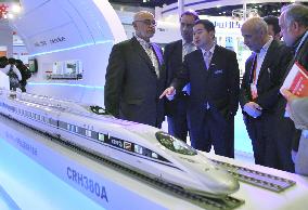 China showcases world's fastest train