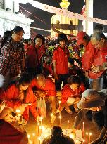 Thaksin supporters commemorate clampdown victims