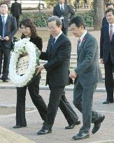 China ambassador visits Nagasaki